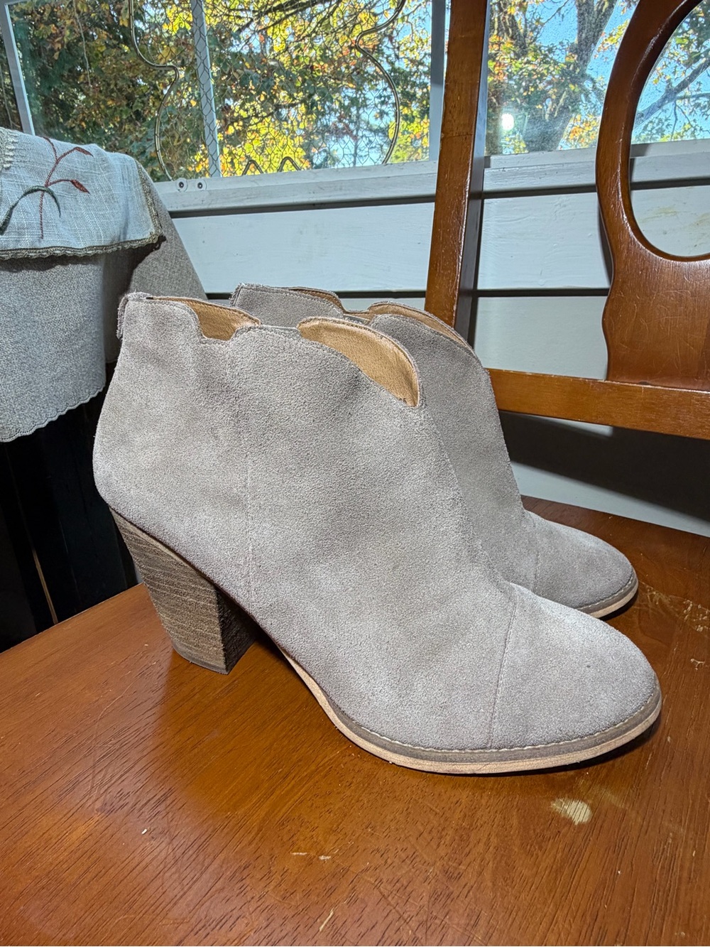 Susina Light Gray Suede Scalloped Ankle Booties with Block Heel